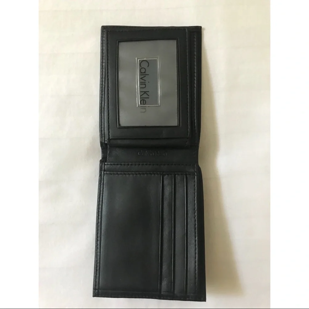 Calvin Klein leather wallet - Picture 4 of 4